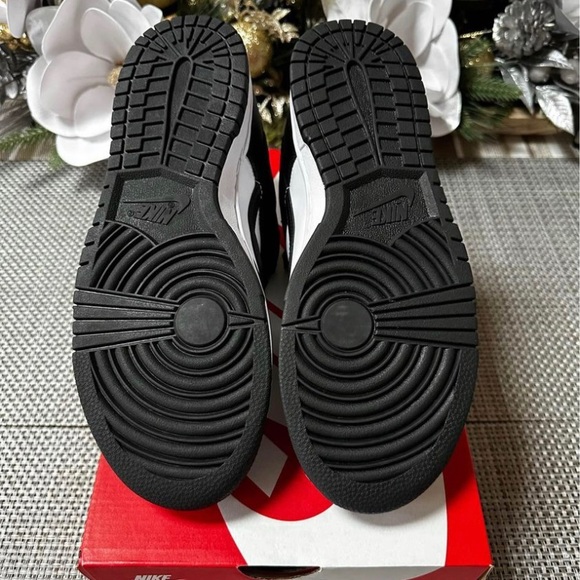 panda dunks - Picture 4 of 6